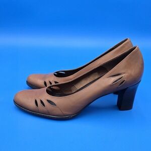 Etienne Aigner‎ VILLE Pumps Womens Size 10M Brown Leather Slip-Ons 3" Heels EUC